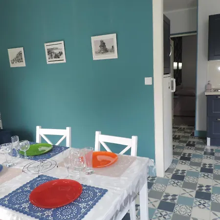 Apartment Mes Souvenirs 1er Etage Wifi Lit Fait Taxe De Sejour Incluse